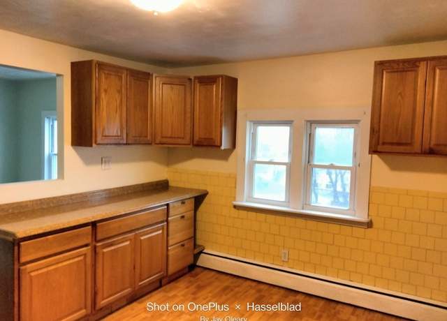 Photo of 9 Division St Unit 2F, Worcester, MA 01604