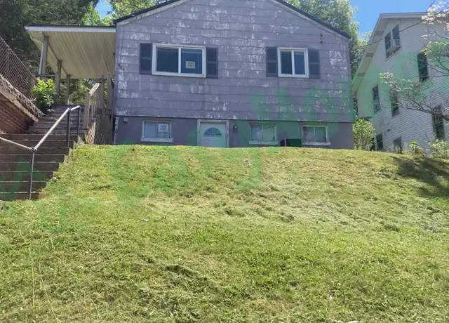 Property at 922 Greendale Dr, Charleston, WV, 25302, 2 beds, 1 bath, [object Object]