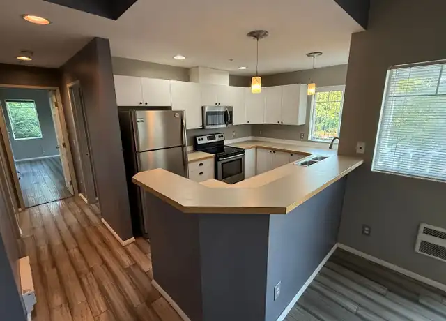 Property at 23319 59th Pl S, Kent, WA, 98032, 2 beds, 1 bath, [object Object]