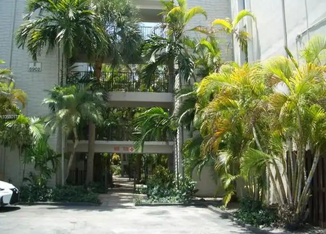 Property at 6904 N Kendall Dr Unit F202, Pinecrest, FL, 33156, 2 beds, 2 baths, [object Object]