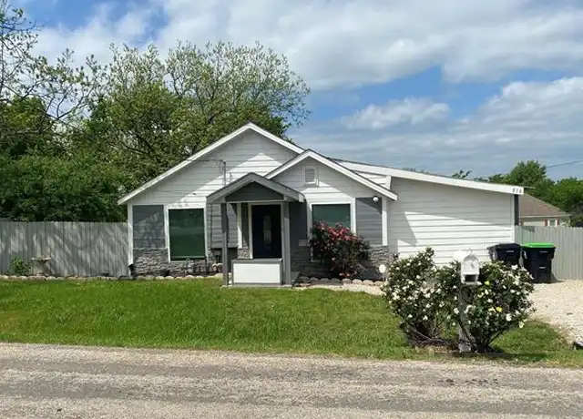 Property at 816 N Church St, Pilot Point, TX, 76258, 2 beds, 1 bath, [object Object]