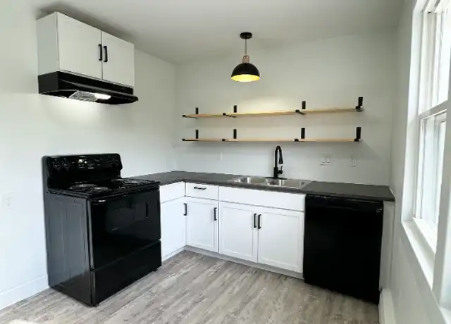 Property at 8150 Tod Ave Unit 1, Youngstown, OH, 44512, 2 beds, 1 bath, [object Object]