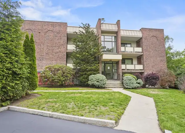 Property at 55 Angleside Rd #5, Waltham, MA, 02453, 2 beds, 2 baths, [object Object]