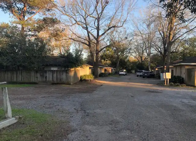 Property at 2150 Elissalde St #15, Baton Rouge, LA, 70808, 1 bed, 1 bath, [object Object]