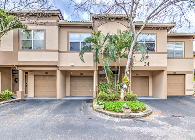 Property at 1037 Normandy Trace Rd Unit 1037, Tampa, FL, 33602, 2 beds, 2 baths, [object Object]
