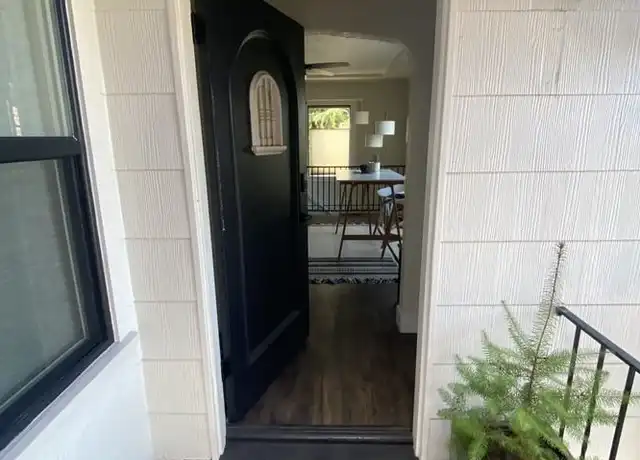 Property at 214 Naval Ave Unit MAIN, Bremerton, WA, 98337, 3 beds, 2 baths, [object Object]