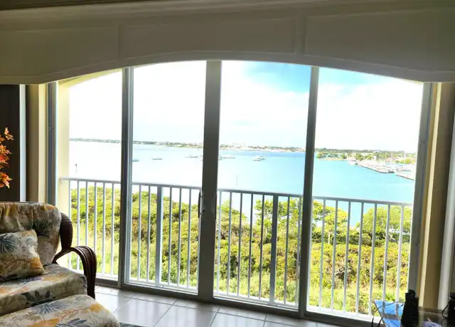 Property at 32 Harbour Isle Dr E Ph 2, Fort Pierce, FL, 34949, 2 beds, 2 baths, [object Object]