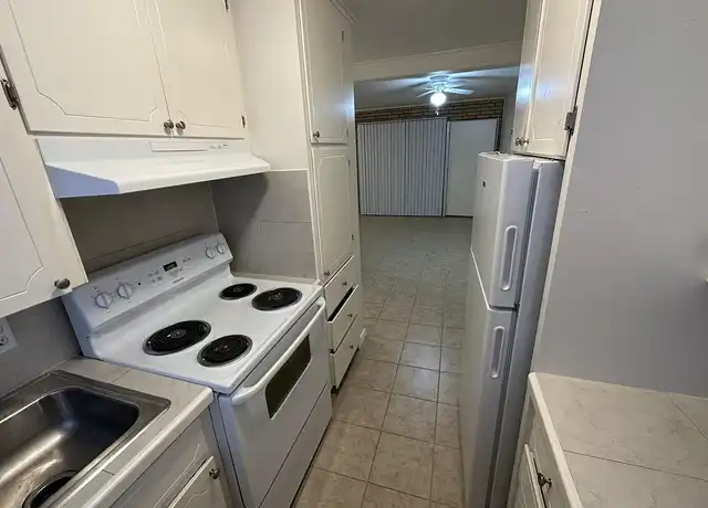 Property at Executive Series - 3225 S Winston Ave, Tulsa, OK, 74135, 1-2 bed, 1-2 bath, [object Object]