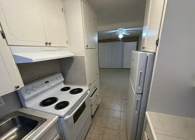 Property at Executive Series - 3225 S Winston Ave, Tulsa, OK, 74135, 1 bed, 1 bath, [object Object]