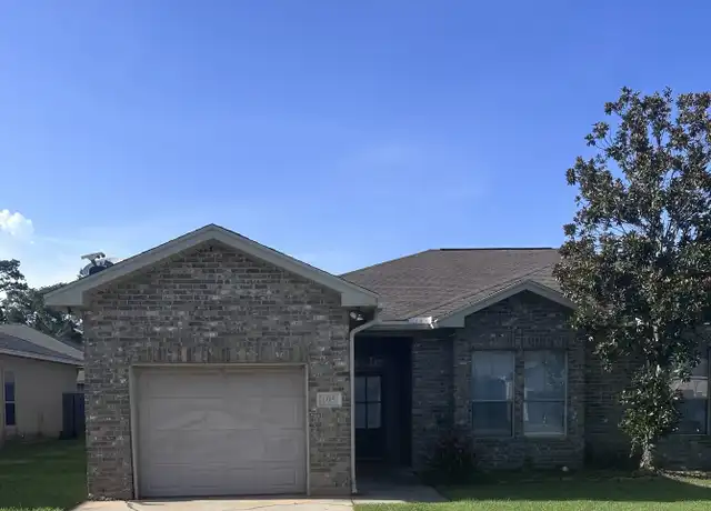 Property at 105 Village Oaks Blvd, Ponchatoula, LA, 70454, 2 beds, 2 baths, [object Object]