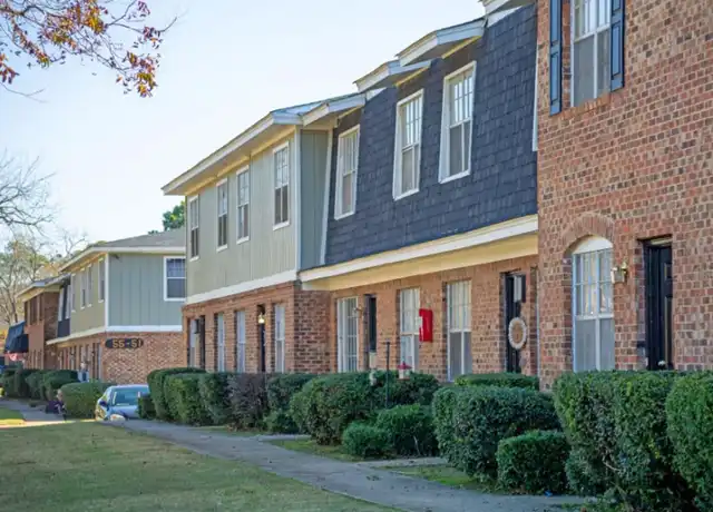 Property at 2401 Nottingham Way, Albany, GA, 31707, 2 beds, 1.5 baths, [object Object]