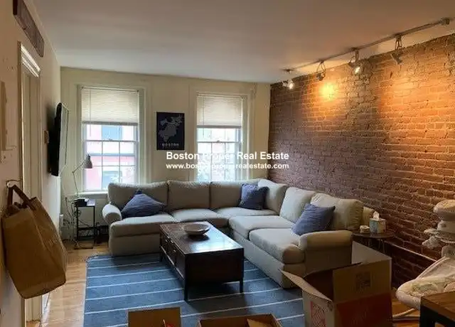 Property at 88 W Cedar St Unit 7, Boston, MA, 02114, 2 beds, 1 bath, [object Object]