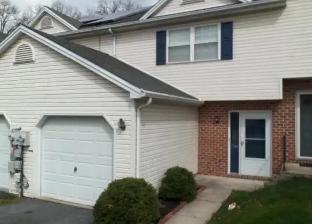 Property at 7244 Huntingdon St, Harrisburg, PA, 17111, 2 beds, 2.5 baths, [object Object]
