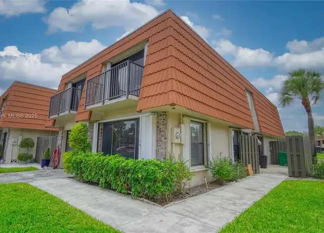 Property at 11101 SW 15th Mnr Unit 11101, Davie, FL, 33324, 3 beds, 2.5 baths, [object Object]