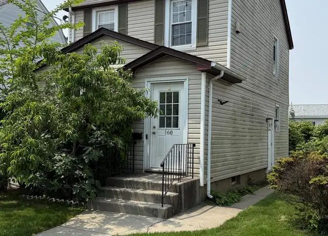 Property at 160 Broad St, Williston Park, NY, 11596, 1 bed, 2 baths, [object Object]