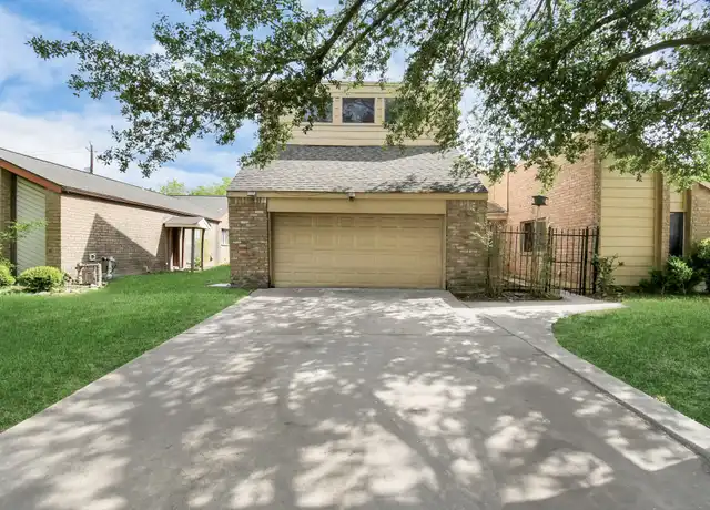 Property at 11527 Mulholland Dr, Stafford, TX, 77477, 3 beds, 2 baths, [object Object]