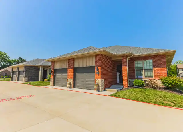 Property at 3031 W Cardinal St Unit 3031 Card QUAD, Springfield, MO, 65810, 2 beds, 2 baths, [object Object]