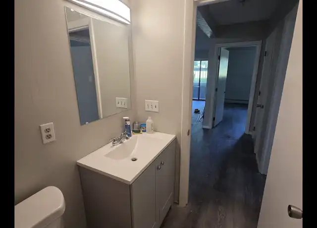 Property at 176 Pleasant St Unit 2, South Grafton, MA, 01560, 2 beds, 1 bath, [object Object]