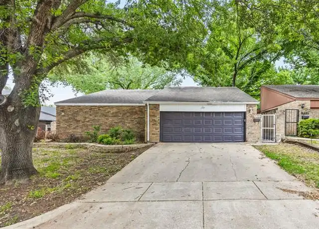 Property at 3419 Bristol Rd, Fort Worth, TX, 76107, 2 beds, 2 baths, [object Object]