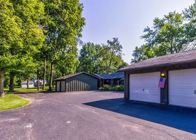 Property at Greenbriar Village - 5317 E Greenbriar Dr, Terre Haute, IN, 47802, 2-3 beds, 1 bath, [object Object]