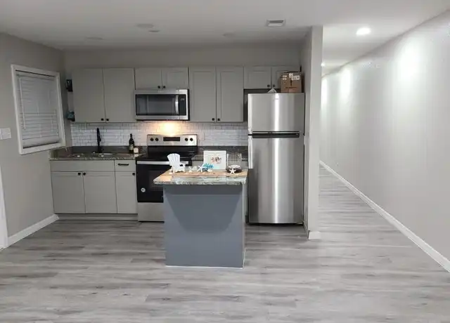 Property at 2603 E 29th Ave, Tampa, FL, 33605, 2 beds, 1 bath, [object Object]