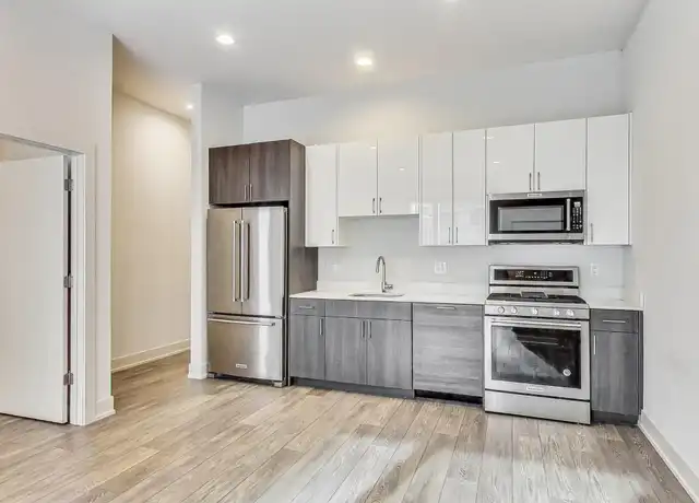 Property at 847 N Larrabee St Unit 2F, Chicago, IL, 60610, 2 beds, 2 baths, [object Object]