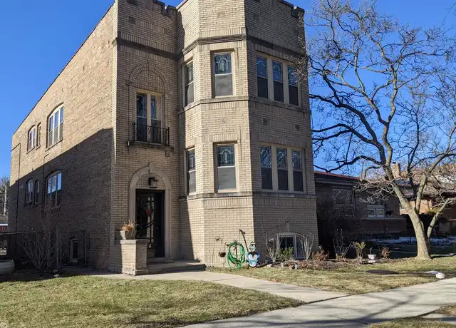 Property at 8836 Forestview Rd Unit 1, Evanston, IL, 60203, 3 beds, 1 bath, [object Object]