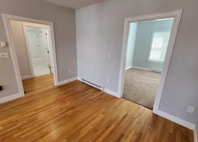 Property at 58 Bremer St Unit 3, Manchester, NH, 03102, 2 beds, 1 bath, [object Object]