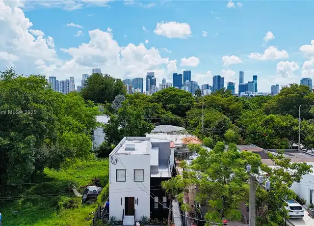 Property at 905 SW 13th Ct Unit 4, Miami, FL, 33135, 2 beds, 1 bath, [object Object]