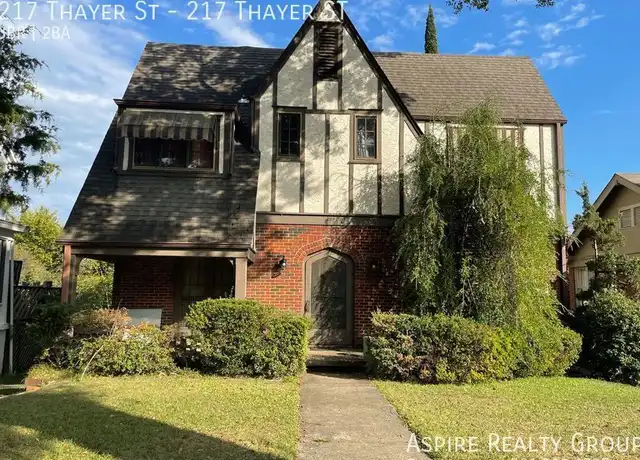 Property at 217 Thayer St, Little Rock, AR, 72205, 3 beds, 2 baths, [object Object]