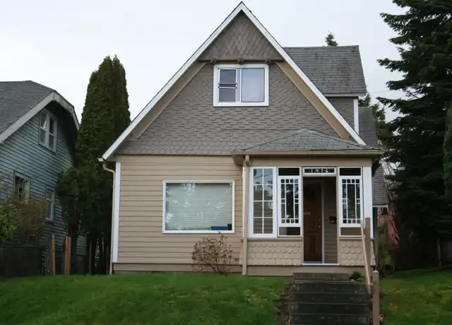 Property at 1416 Franklin St, Bellingham, WA, 98225, 5 beds, 2 baths, [object Object]