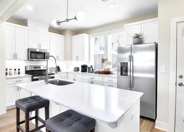 Property at Depot 16 Portfolio - 301 SW 6th St, Bentonville, AR, 72712, 1-3 bed, 1-2.5 bath, [object Object]