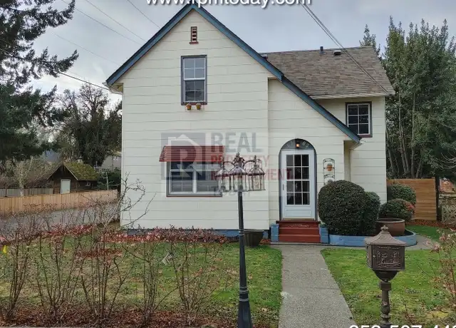 Property at 1703 Park Ave Unit 1703, Bremerton, WA, 98337, 2 beds, 1 bath, [object Object]