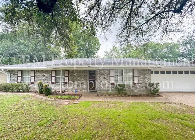 Property at 2401 Renee St, Corsicana, TX, 75110, 3 beds, 2 baths, [object Object]