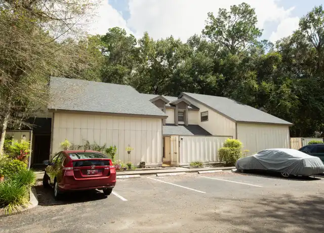Property at 315 SW 54th Dr, Gainesville, FL, 32607, 2 beds, 2 baths, [object Object]