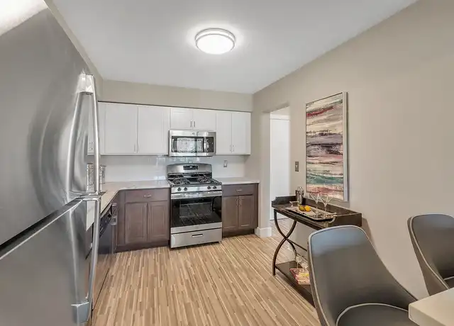 Property at Rochester Club Apartments - 1685 Bedford Square Dr, Rochester Hills, MI, 48306, 2 beds, 1-2 bath, [object Object]