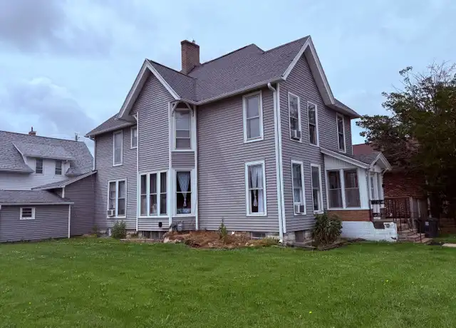 Property at 321 Clay St Unit 3, Cedar Falls, IA, 50613, 1 bed, 1 bath, [object Object]