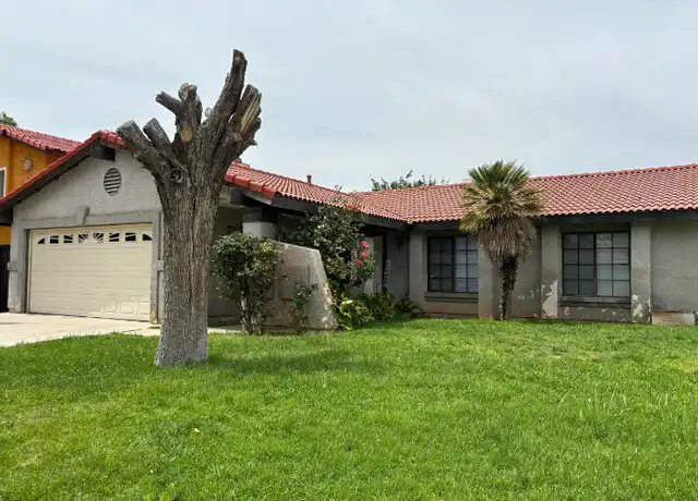 Property at 1325 E Avenue J12, Lancaster, CA, 93535, 3 beds, 2 baths, [object Object]