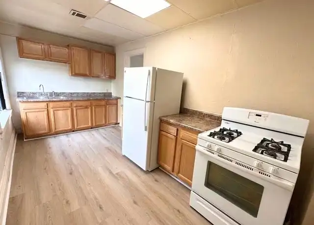 Property at 3045 Bergman St Unit L3, Pittsburgh, PA, 15204, 2 beds, 1 bath, [object Object]