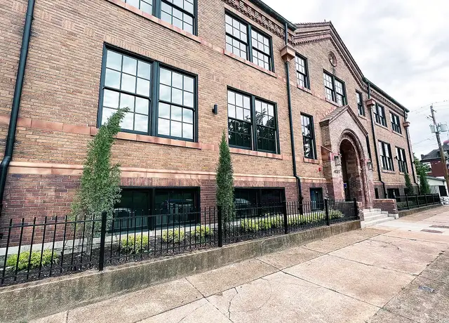 Photo of 4021 Iowa Ave, Saint Louis, MO 63118