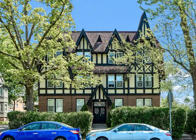 Property at 28 Whitney St Unit 204, Hartford, CT, 06105, 2 beds, 1 bath, [object Object]