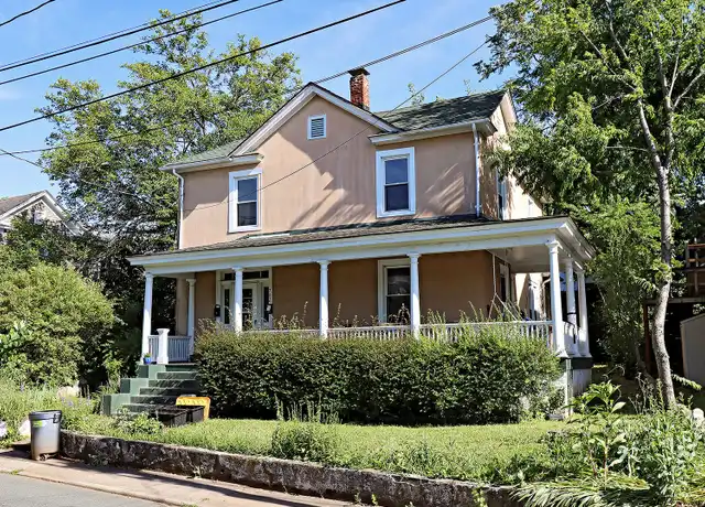 Property at 702 Graves St Unit A, Charlottesville, VA, 22902, 2 beds, 1 bath, [object Object]