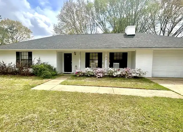 Property at 209 Creekline Dr, Madison, MS, 39110, 3 beds, 2 baths, [object Object]