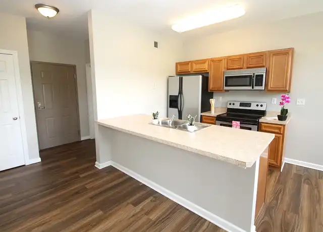 Property at Sandy Creek - 6150-6172 Library Rd, Bethel Park, PA, 15102, 1-2 bed, 1 bath, [object Object]