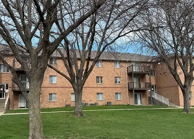 Property at Pine Tree Apartments - 2900 N 1st St, Lincoln, NE, 68521, 2-3 beds, 1-2 bath, [object Object]