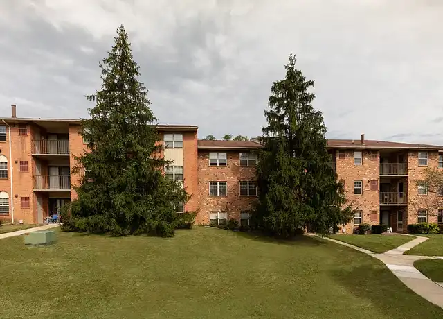 Property at Cromwell Valley Apartments - 15 Treeway Ct, Towson, MD, 21286, 1 bed, 1 bath, [object Object]
