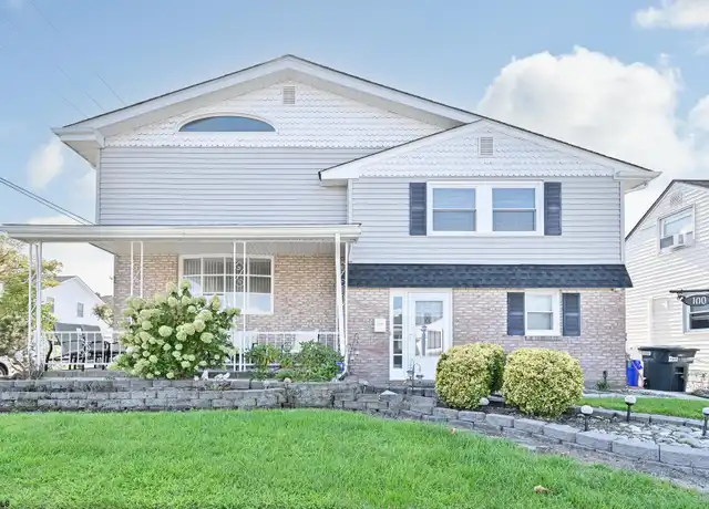 Property at 100 N Argyle Ave, Margate City, NJ, 08402, 4 beds, 2.5 baths, [object Object]