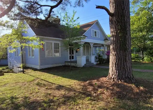 Property at 301 N Lewis St, Montgomery, AL, 36107, 3 beds, 2 baths, [object Object]