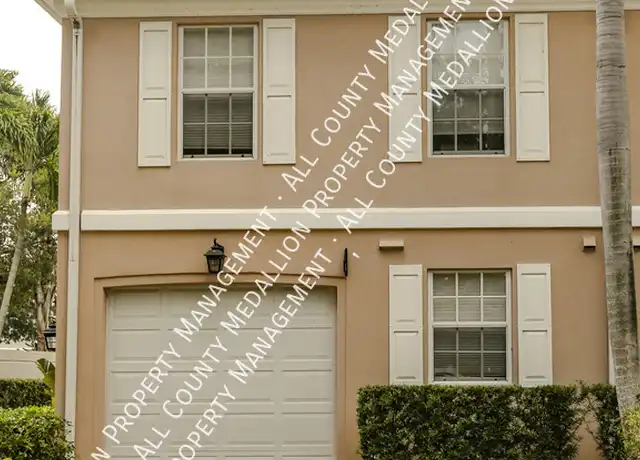 Property at 5701 Cove Cir, Naples, FL, 34119, 3 beds, 2.5 baths, [object Object]