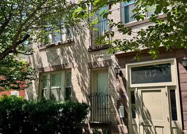 Property at 117 Sigourney St Unit 1, Hartford, CT, 06105, 3 beds, 2 baths, [object Object]